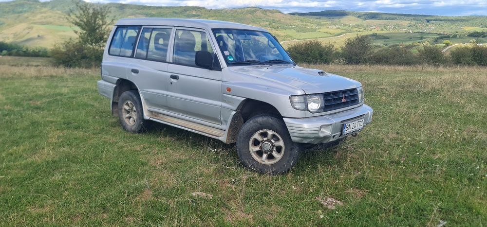Mitsubishi pajero mk2