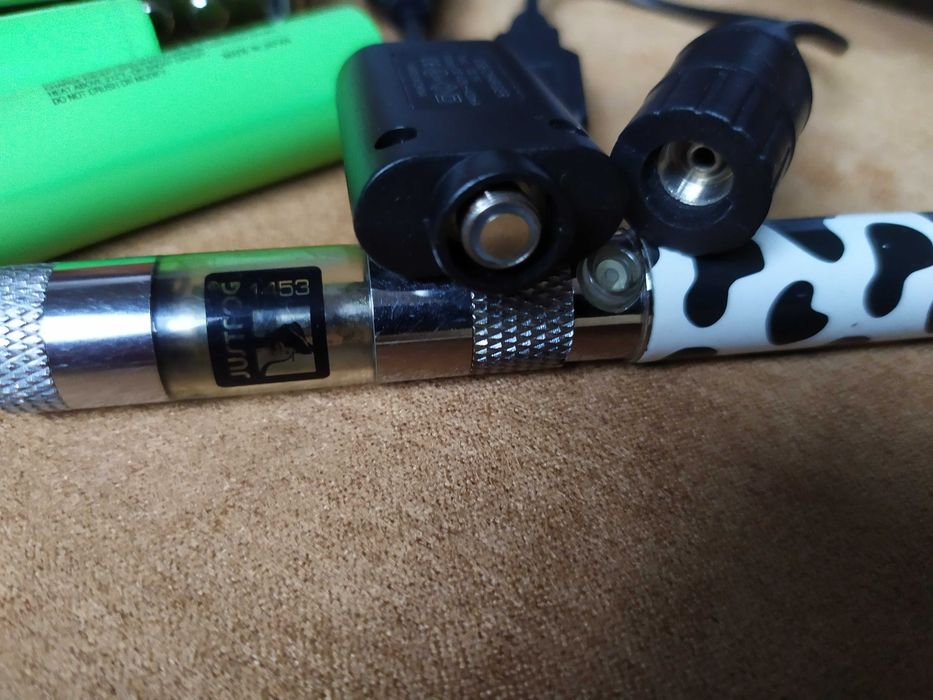 Lot tigarete electronice si accesorii