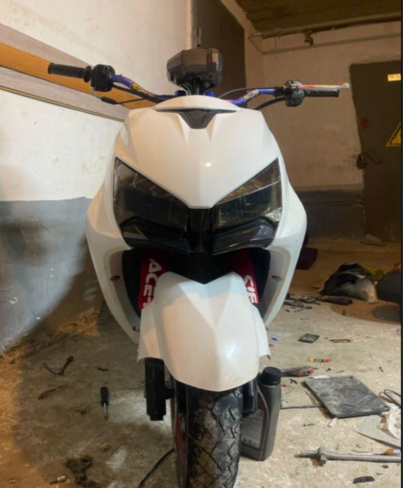 Продам М8 Про Лия 165сс