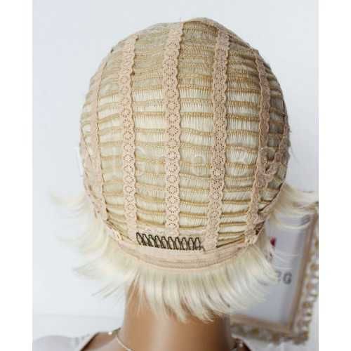 Къса руса перука с бретон Алина