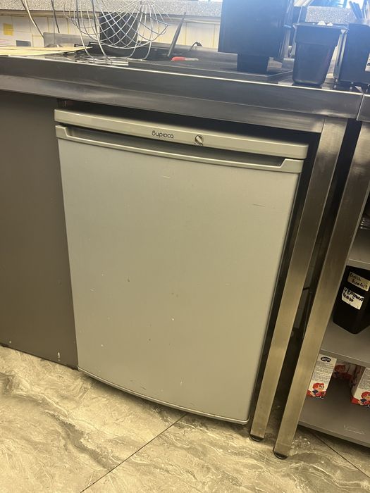 Холодильник Бирюса