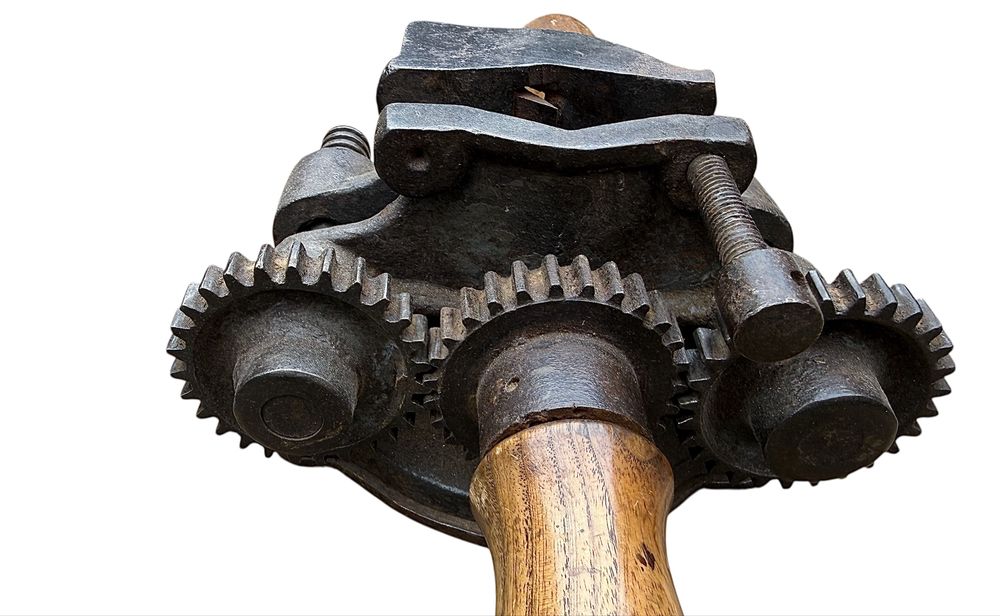 Rindea profile patrate din lemn