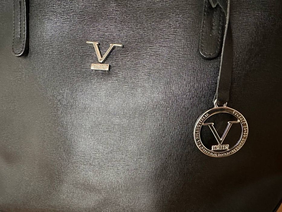 Оригинална дамска чанта Versace – естествена кожа, Made in Italy