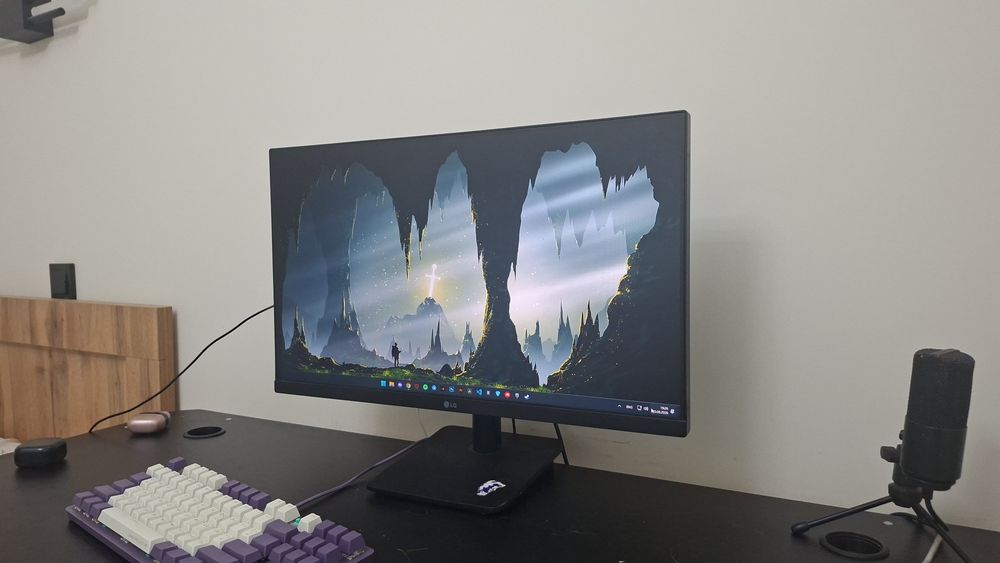 Монитор 24" LG 24MP60G черный
