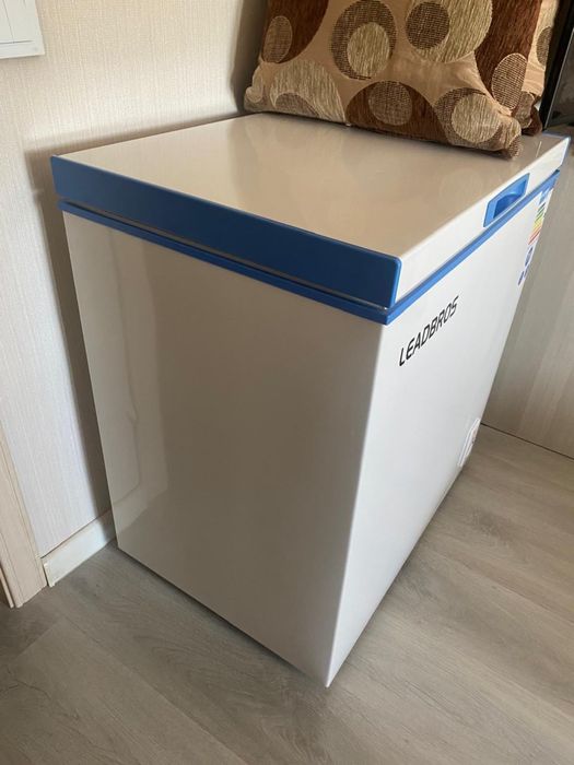Продам морозильник Leadbros