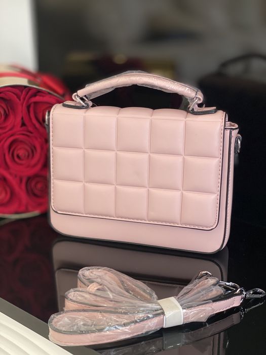 Стилни дамски чанти