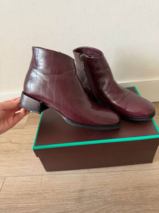 Женский ботильоны сатылады