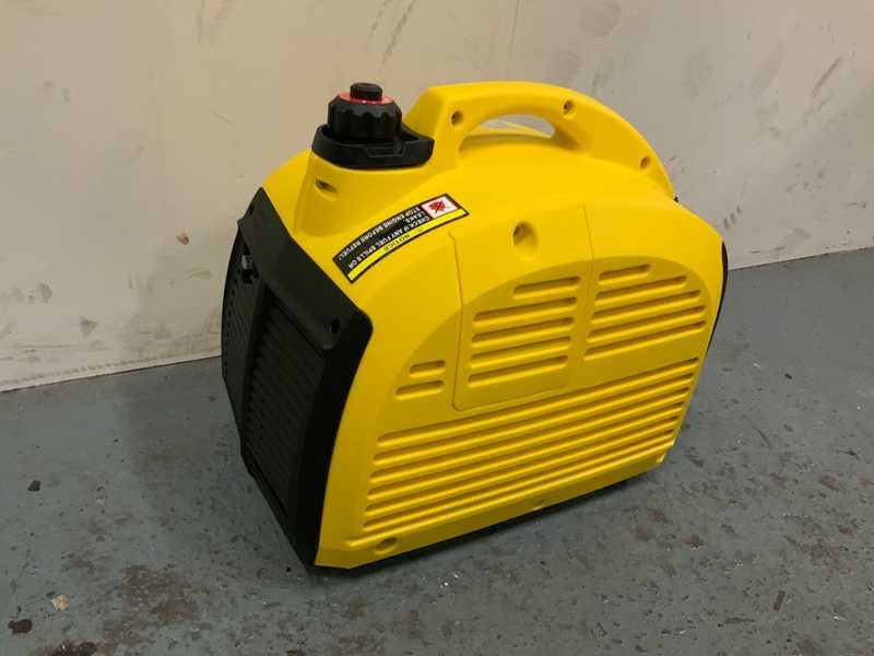 Generator Curent Compact - benzina 2.2 kVA (Nou/Factura)