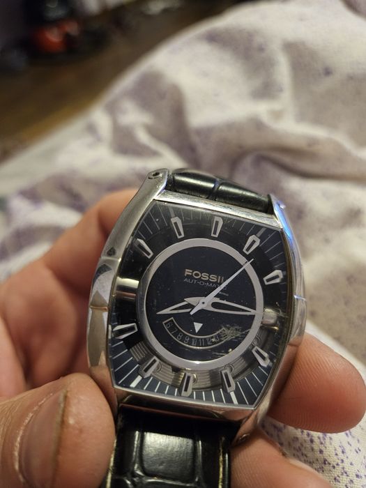 Vand 4 ceasuri 2 mecanice si doua electronice