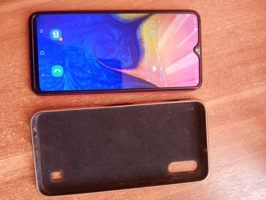 Продам Samsung A10,18000тг.