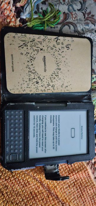 Amazon Kindle Model D00901 ebook  reader