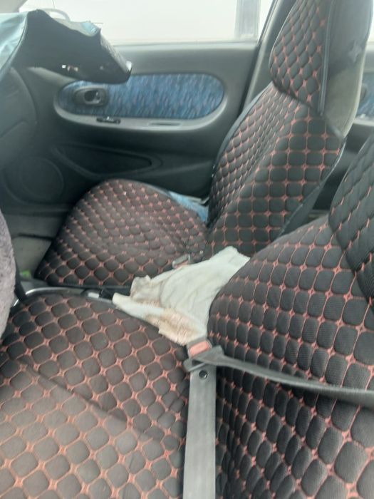 Kia shuma 1998года 1.6