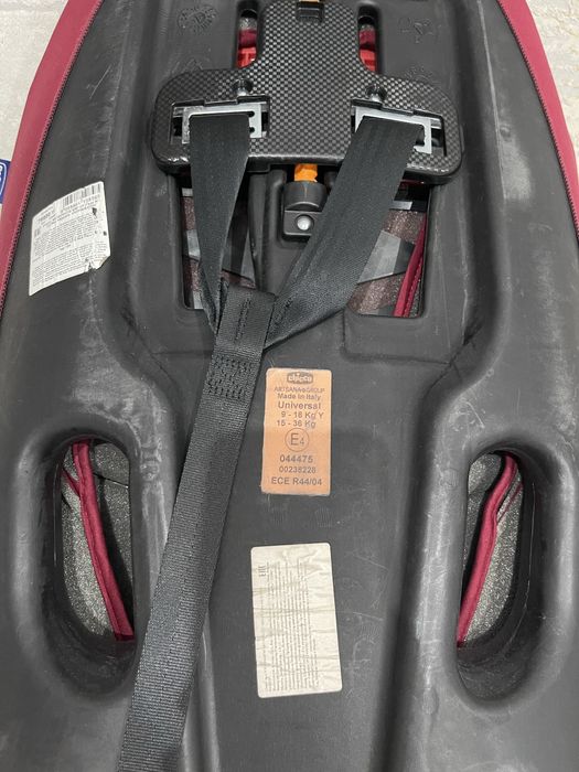Автокресло Chicco 9-18кг