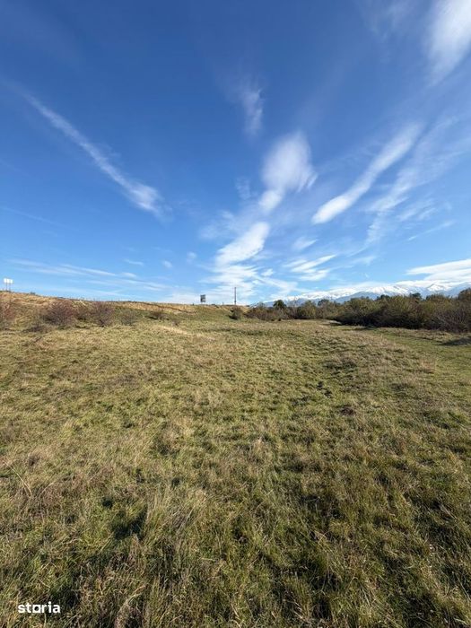Teren de vânzare pe Valea Avrigului-locație superbă