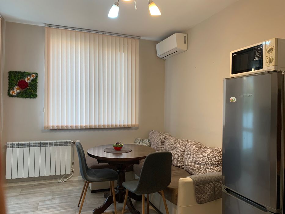 Дава се под наем Двустаен апартамент в Варна, Трошево - 48 кв.м за 438.6 € - Снимка #1