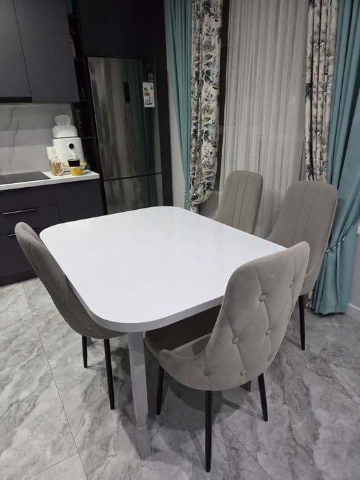 Продам хорошие стулья