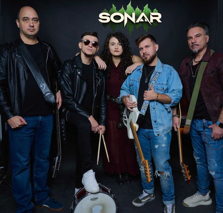 Trupă nuntă / botez / majorat / eveniment corporate (cu DJ la alegere)