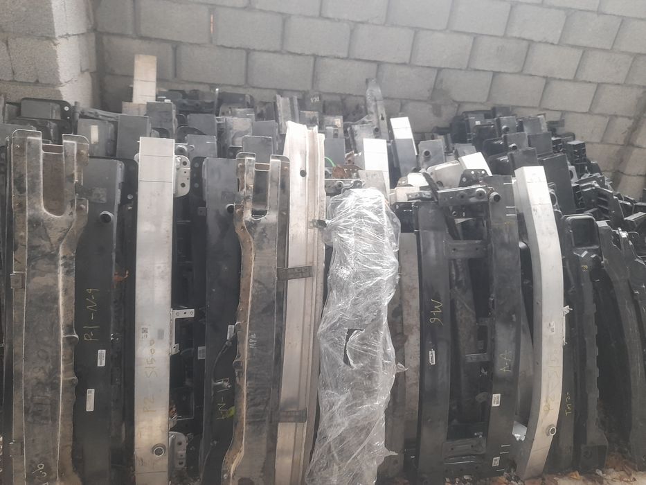 Оригинал запчасть крыло