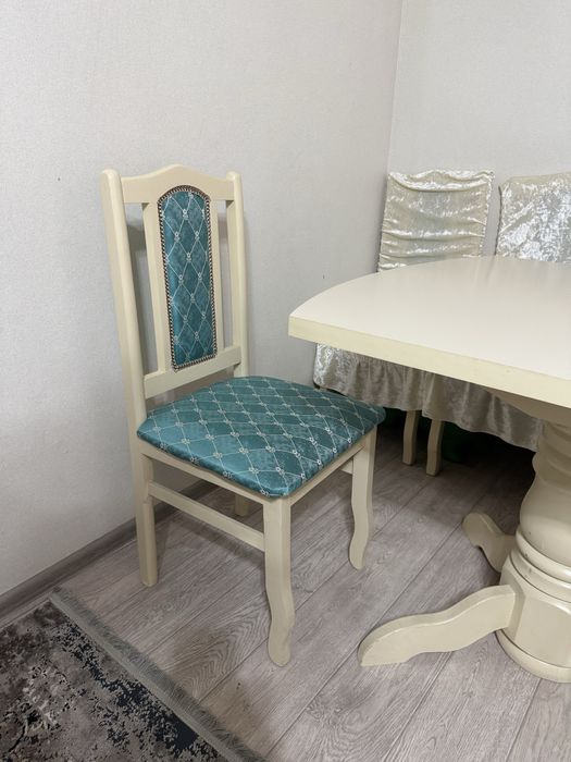 Продам столы со стульями