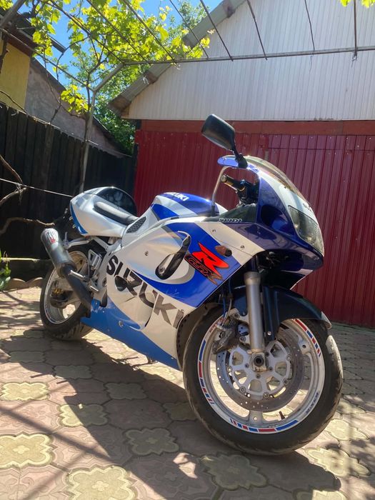 Se vinde motor urgent ,motiv : plecare in strainatate