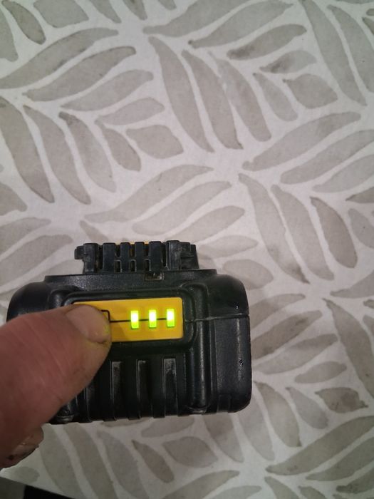 Батерия Девалт 18 волта