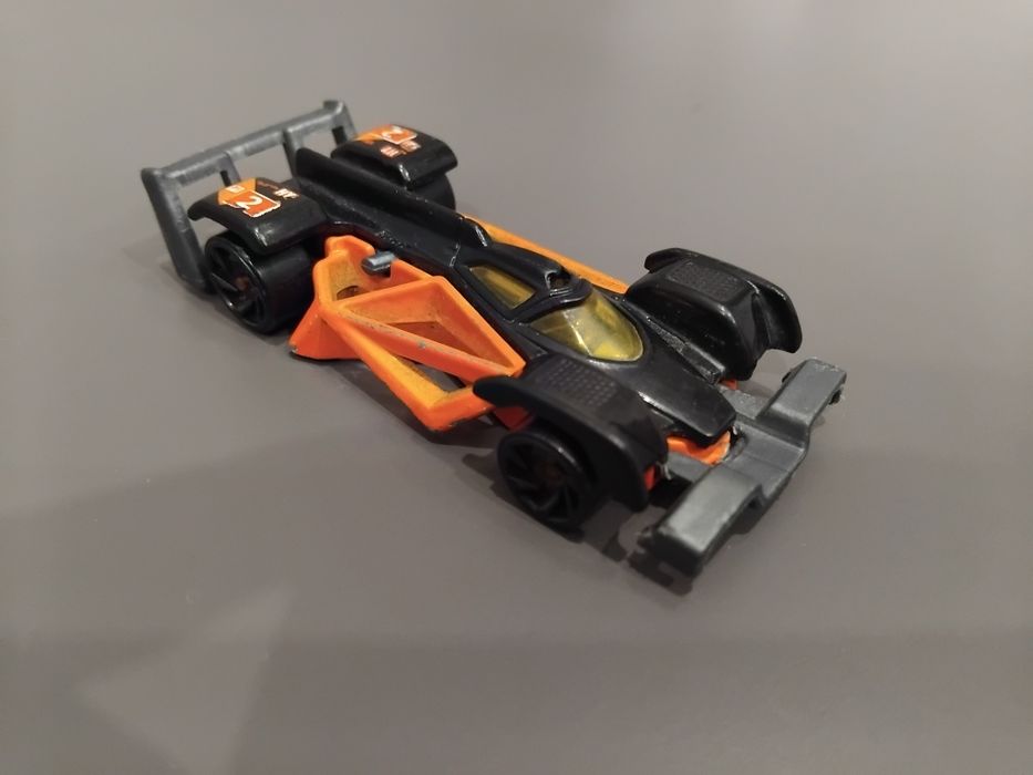 Машинки Hot Wheels
