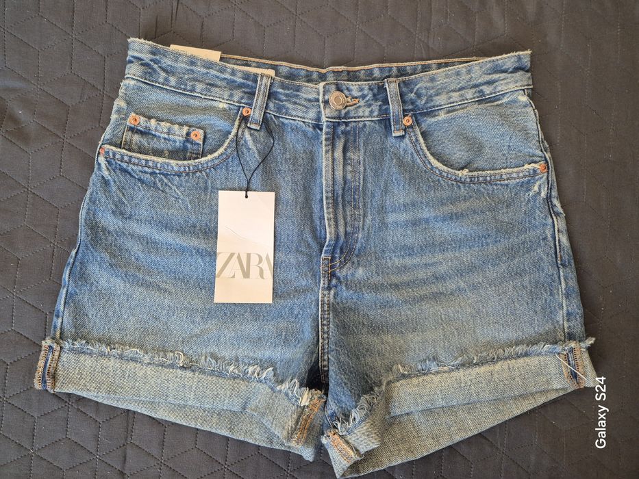 Уникални къси панталонки ZARA