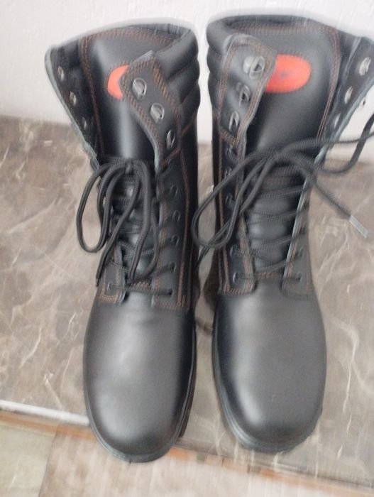 Продавам обувки кубинки