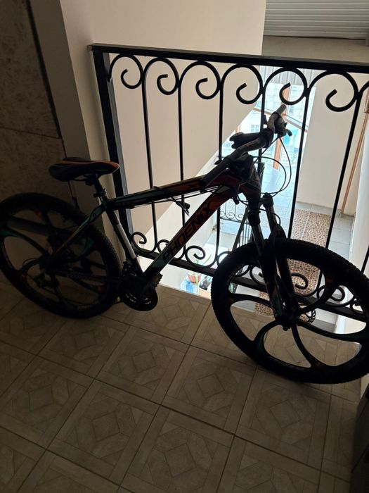 Спортивный велосипед