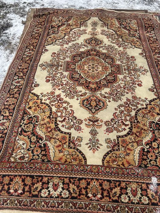 Продам ковер шерстяной