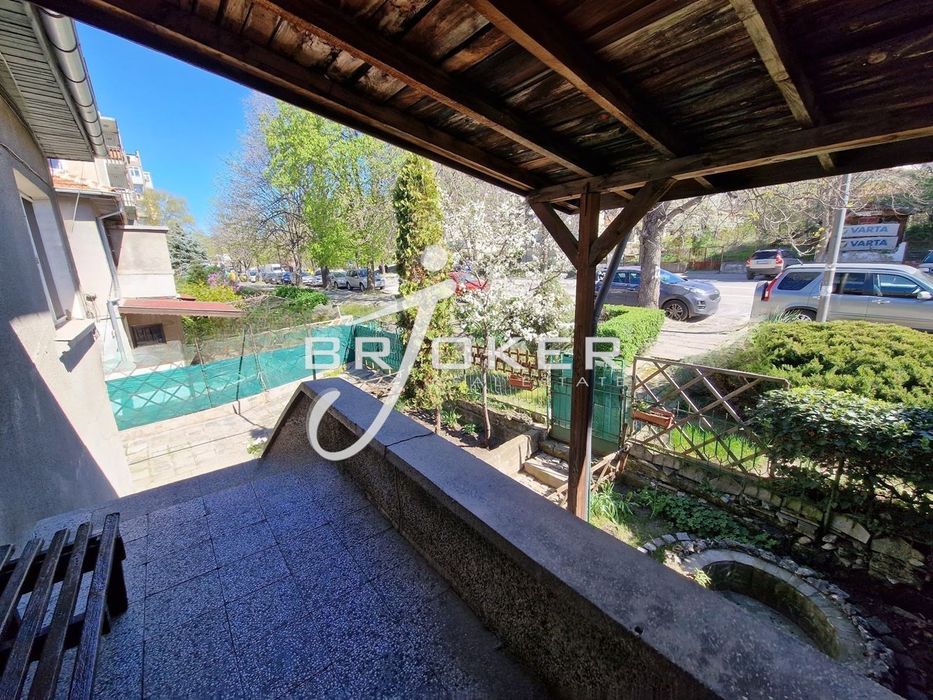 Продава се Къща в Кърджали, Център - 150 кв.м за 1234 €/кв.м - Снимка #2