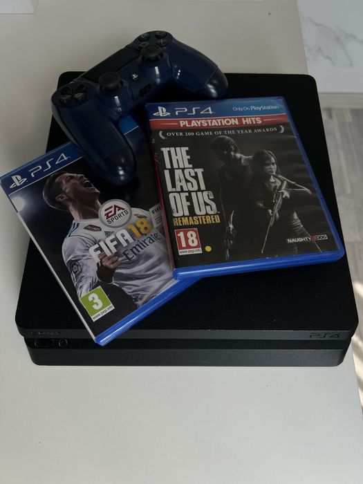 PS4 Slim + джойстик + 2 игри