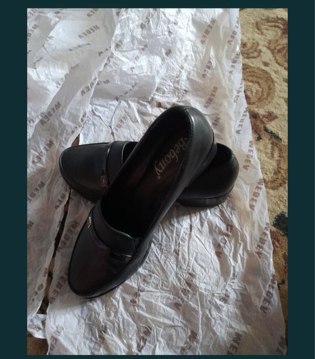 Женские красивые ботинки