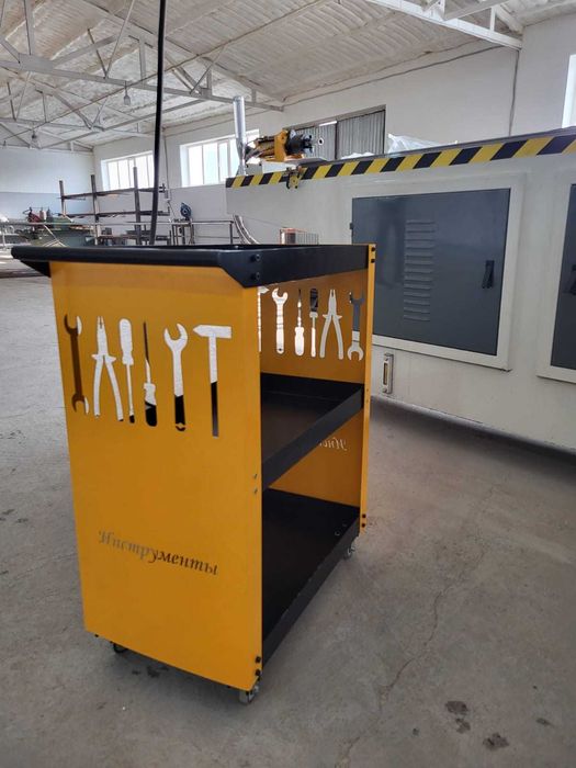 стеллаж для инструментов