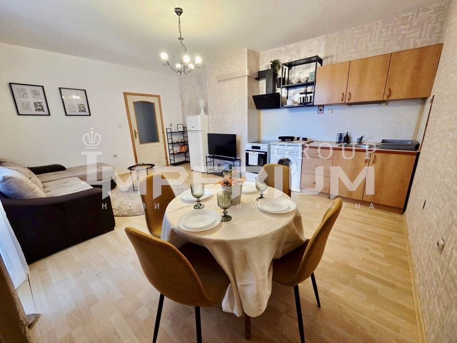 Дава се под наем Двустаен апартамент в Варна, Левски - 75 кв.м за 561 € - Снимка #1