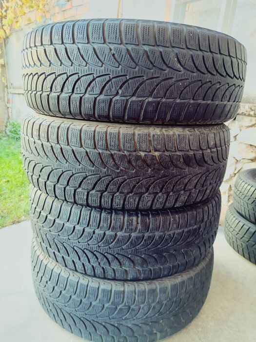 Зимни гуми Bridgestone 235/65/17