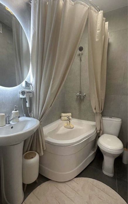 Продается Своя 1/8/16 Ассалом Сохил , Узбум ,Assalom Sohil,квартира