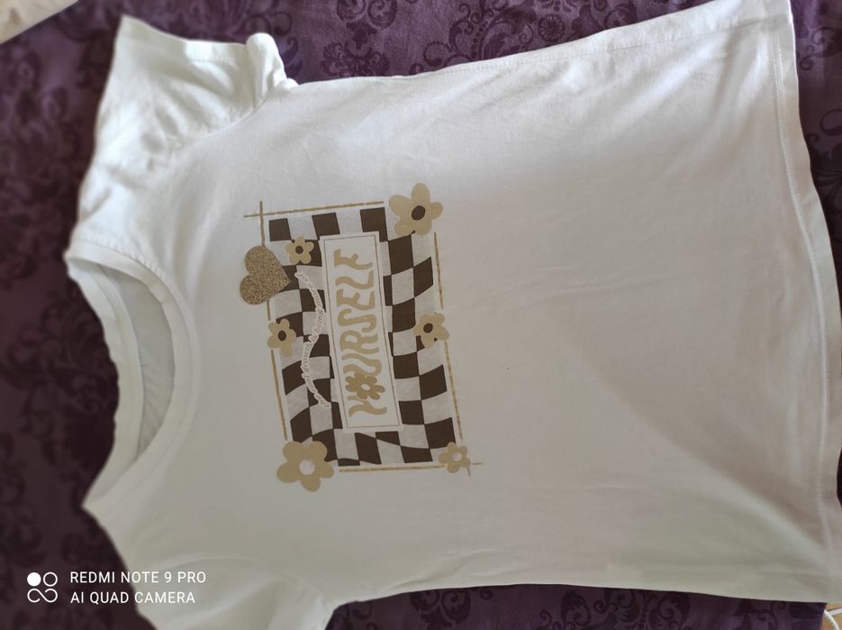 Продавам Тениски