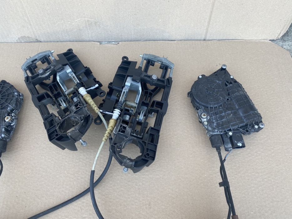 Broasca / Incuietoare soft close BMW Seria 7 F01 F02