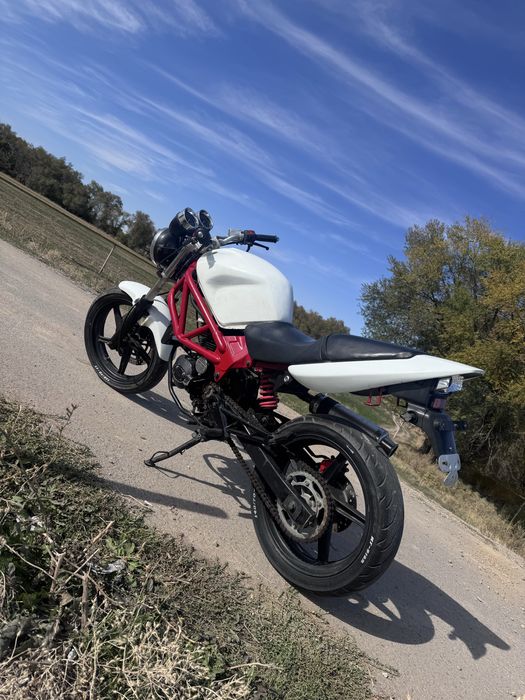 Продам мотоцикл Racer 250 куб