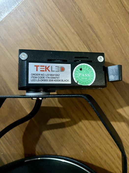 TEKLED трековый светильник LS-DK905 Новые!