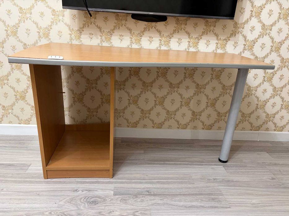 Стол компьютерный б/у