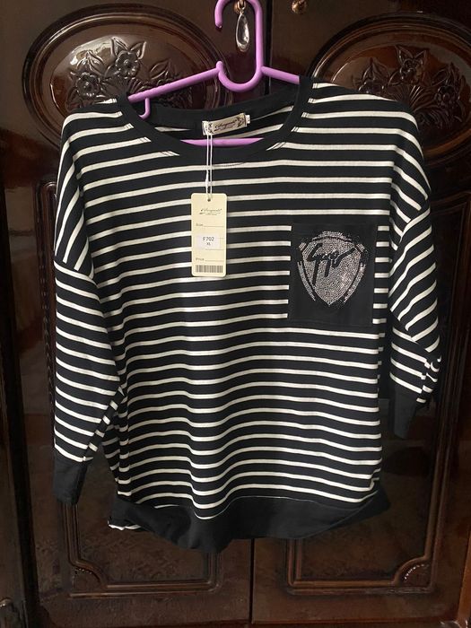 Продам кофты новые все