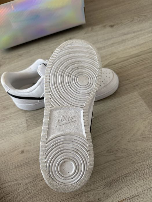 NIKE Обувки W сourt vision LO NN