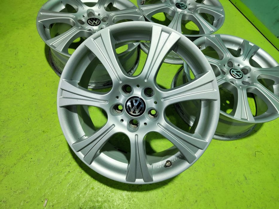 17 5x112 Vw Passat Touran Caddy Golf Skoda Audi 5х112