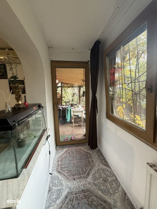 Apartament cu 3 camere, decomandat, 95 mp, parter - Girocului