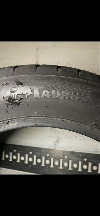 235 55 18 Taurus