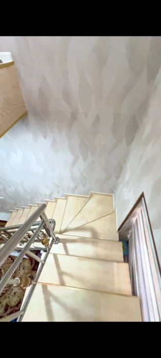 Dubleks dom 1 chi etaj