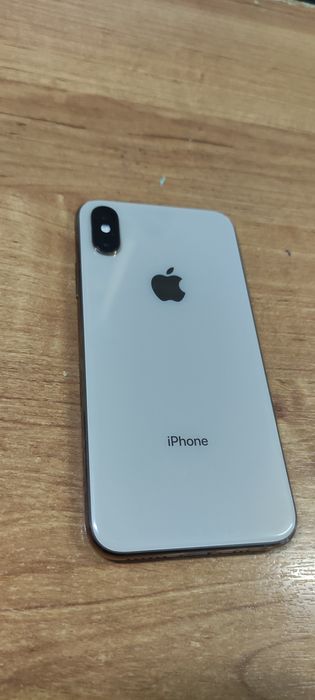 Iphone Xs  64 gb