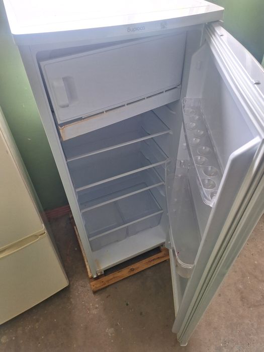 Продам Холодильники